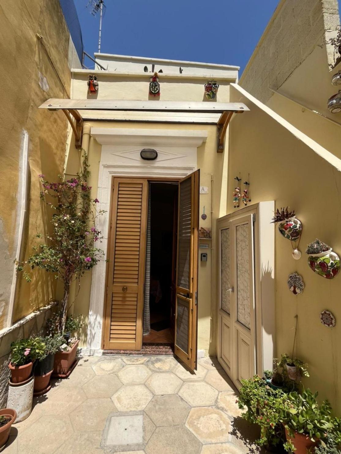 La Casa Di Giu Salento Surbo Exterior foto